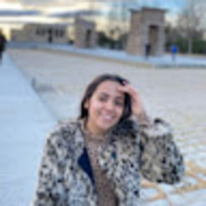 Meet your Posher, Raquel